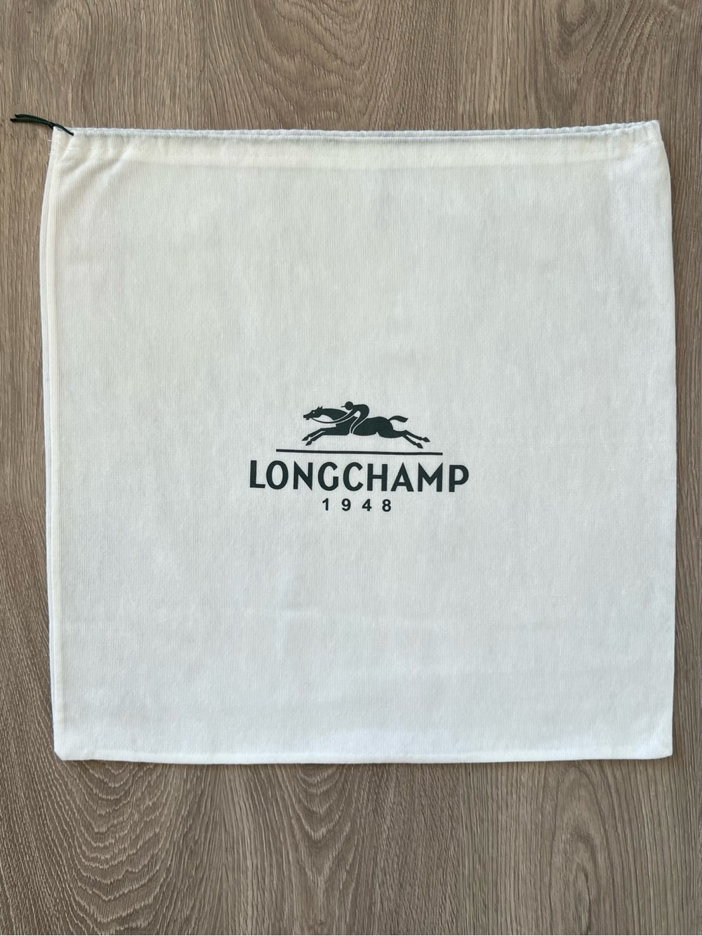 Longchamp dust bag (C710)
